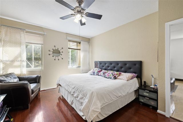 1199 Golden Cane Dr, Weston, FL 33327