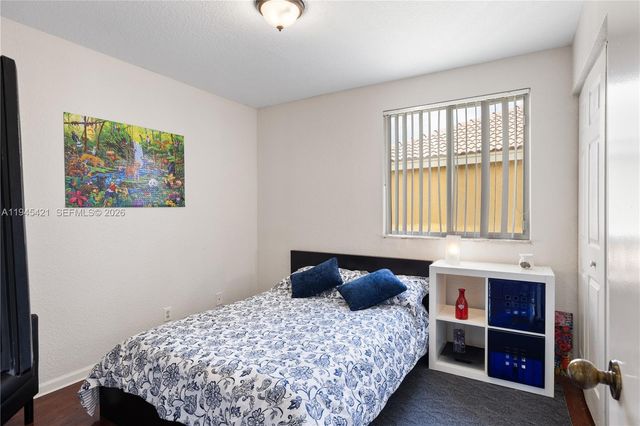 1199 Golden Cane Dr, Weston, FL 33327