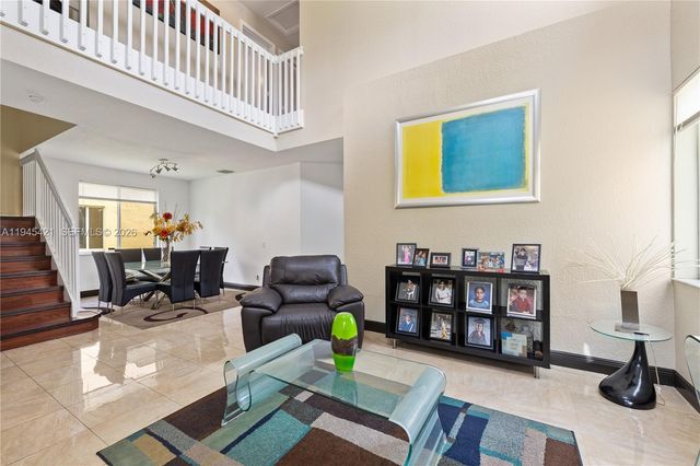 1199 Golden Cane Dr, Weston, FL 33327