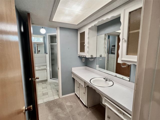 813 Misty Glen Drive, Desoto, TX 75115