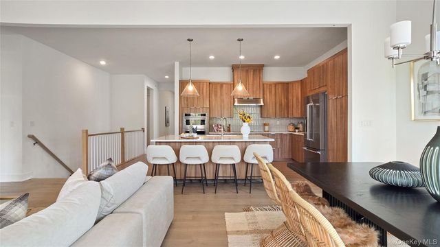 2056 Summit Loop 63, Carmel, NY 10512