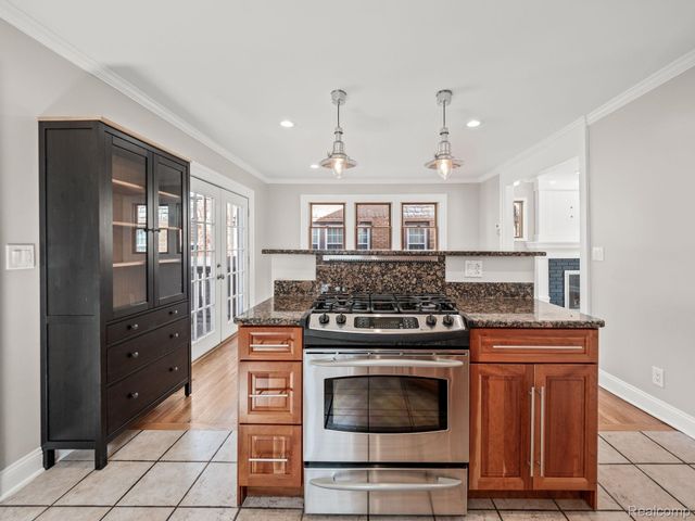 411 WILCOX Street, Rochester, MI 48307