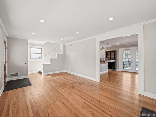 411 WILCOX Street, Rochester, MI 48307