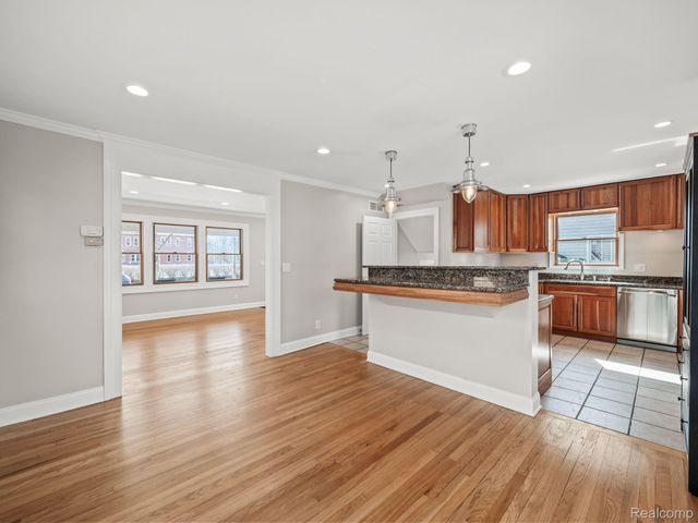 411 WILCOX Street, Rochester, MI 48307