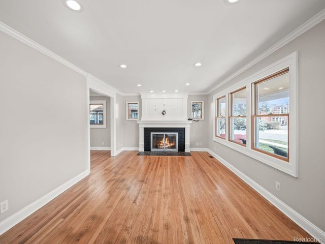 411 WILCOX Street, Rochester, MI 48307