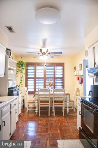 18 PARTRIDGE COURT, Marlton, NJ 08053
