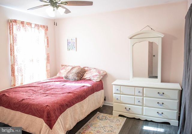 18 PARTRIDGE COURT, Marlton, NJ 08053