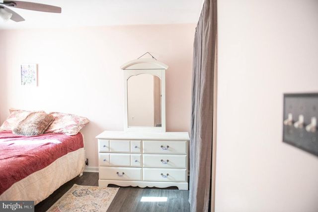18 PARTRIDGE COURT, Marlton, NJ 08053