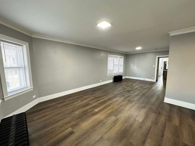3612 East Avenue, Berwyn, IL 60402