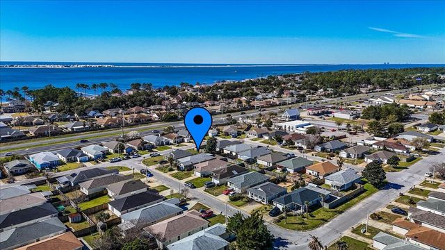 1869 Vineyard Street, Navarre, FL 32566