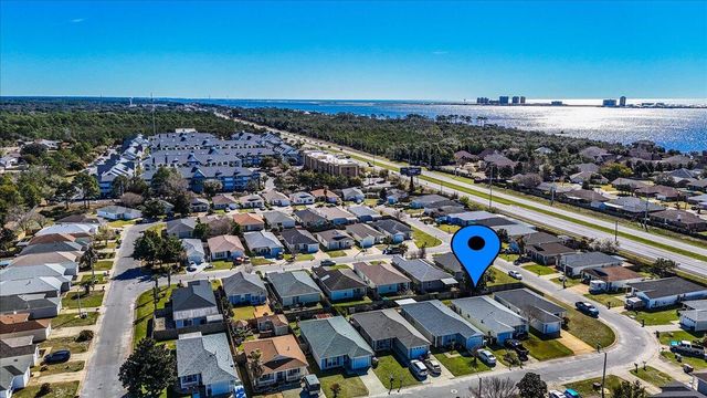 1869 Vineyard Street, Navarre, FL 32566