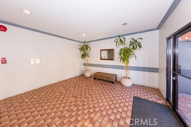 1515 Amherst Avenue 204, Los Angeles, CA 90025