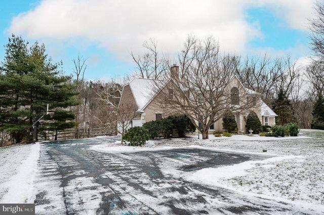 880 MACCLESFIELD RD, Furlong, PA 18925