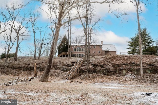 880 MACCLESFIELD RD, Furlong, PA 18925