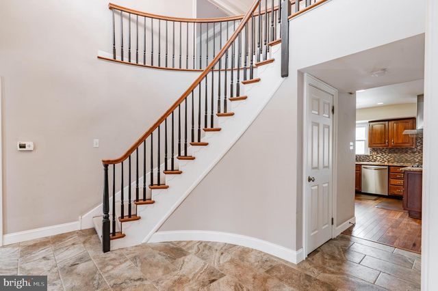 880 MACCLESFIELD RD, Furlong, PA 18925