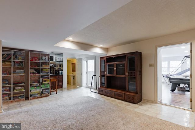 880 MACCLESFIELD RD, Furlong, PA 18925