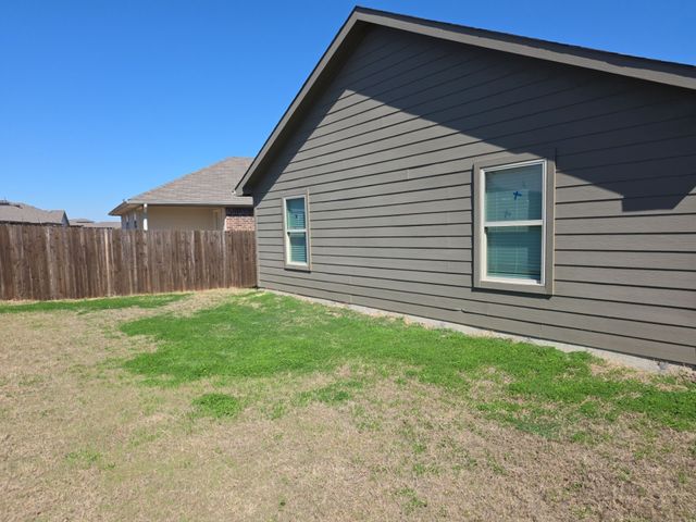 3534 Mildren Bend, Crandall, TX 75114