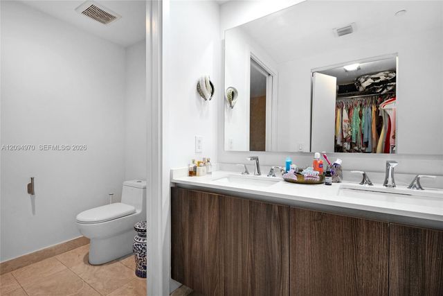 488 NE 18th Street 3003, Miami, FL 33132