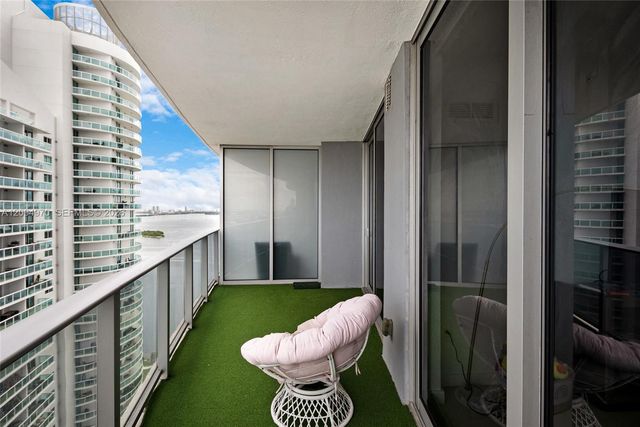 488 NE 18th Street 3003, Miami, FL 33132