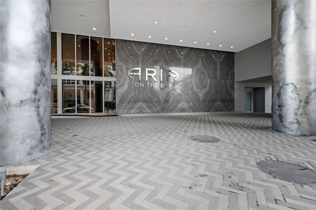 488 NE 18th Street 3003, Miami, FL 33132