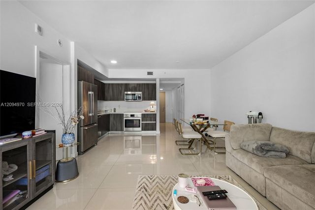 488 NE 18th Street 3003, Miami, FL 33132