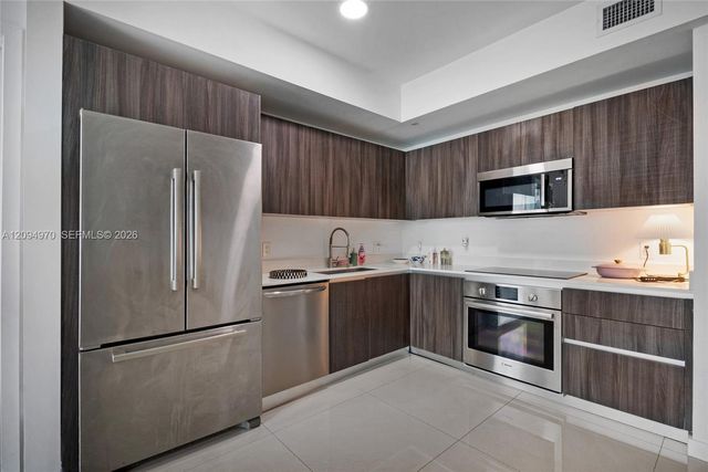488 NE 18th Street 3003, Miami, FL 33132