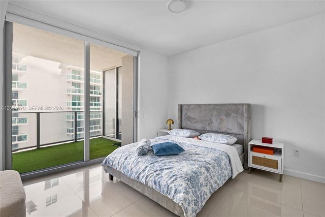 488 NE 18th Street 3003, Miami, FL 33132