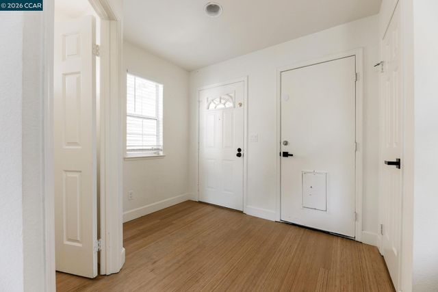 528 Dohrmann Lane, Pinole, CA 94564