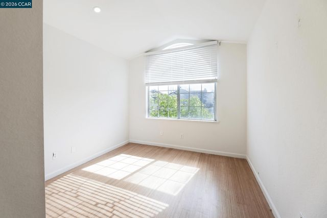 528 Dohrmann Lane, Pinole, CA 94564