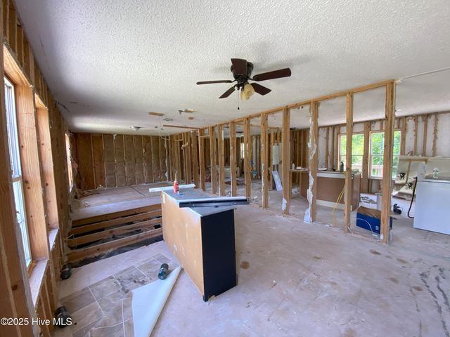 239 Shipmans Pike, Jacksonville, NC 28546