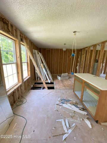 239 Shipmans Pike, Jacksonville, NC 28546