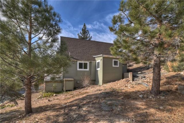 39676 Oakglen, Fawnskin, CA 92333