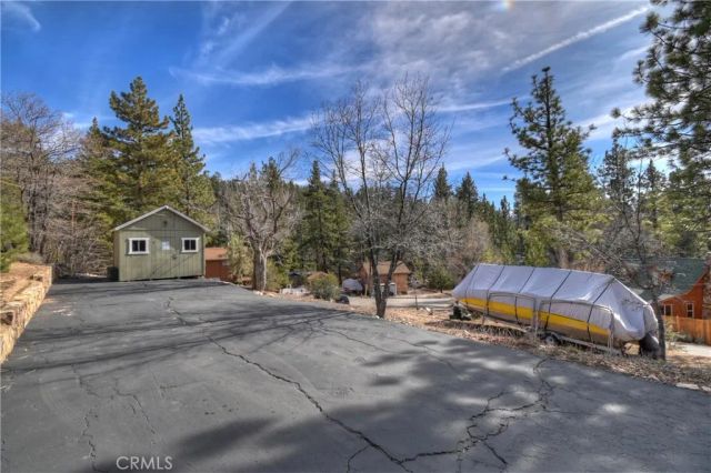 39676 Oakglen, Fawnskin, CA 92333