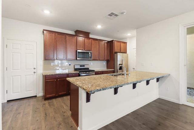 3230 Chelmer Way, Rancho Cordova, CA 95670