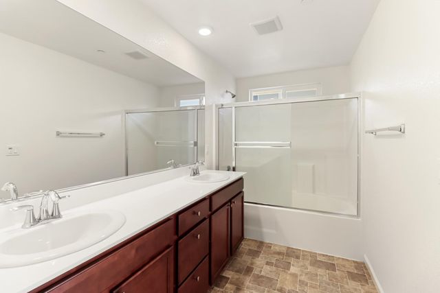 3230 Chelmer Way, Rancho Cordova, CA 95670