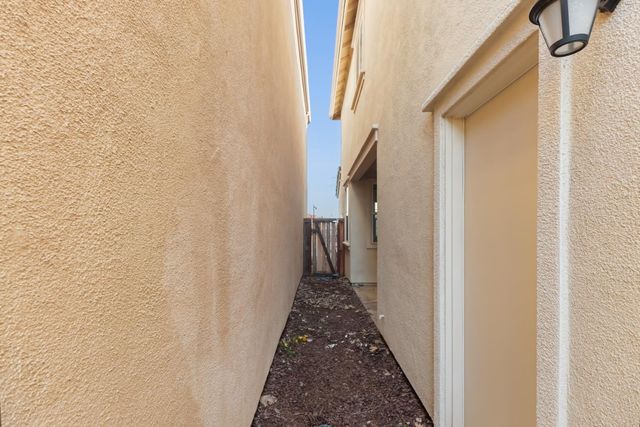 3230 Chelmer Way, Rancho Cordova, CA 95670