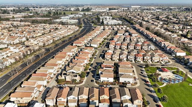 3230 Chelmer Way, Rancho Cordova, CA 95670