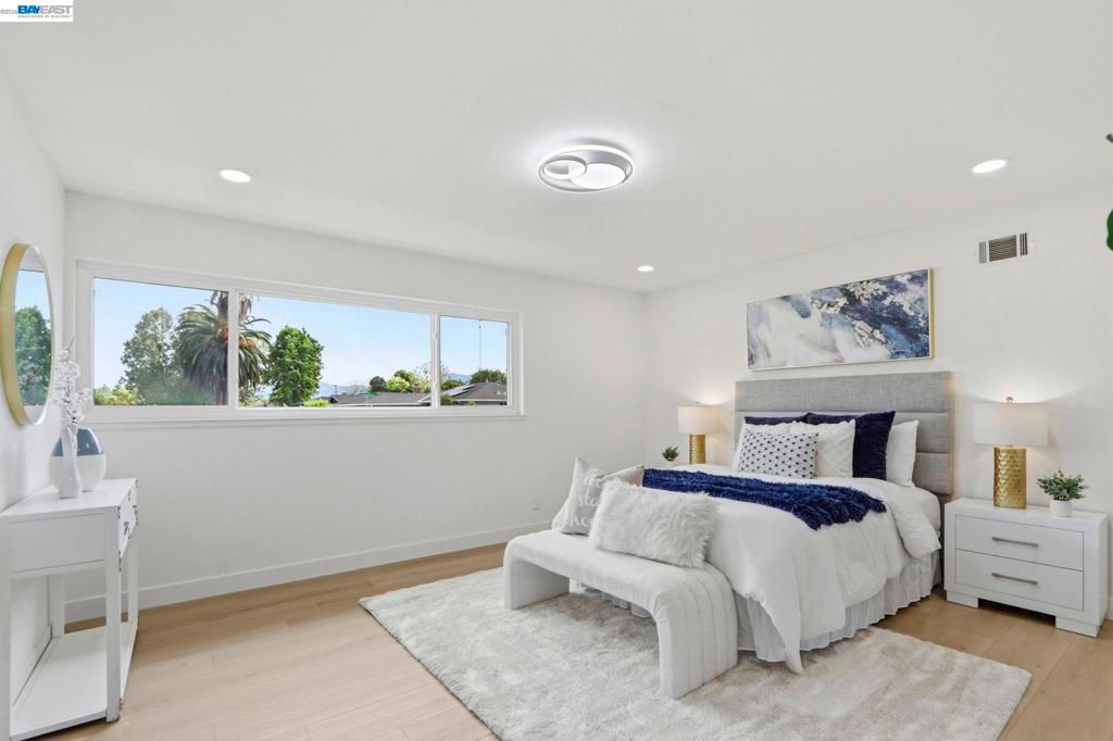 Image 11 of property listing at 1679 Catalonia Way, San Jose, CA 95125