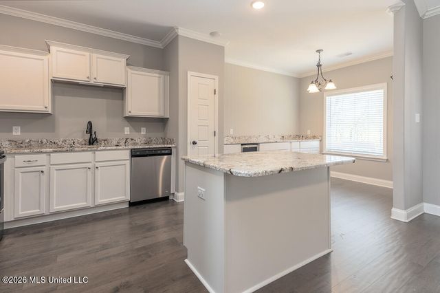 6067 Arnold Palmer Cove, Olive Branch, MS 38654