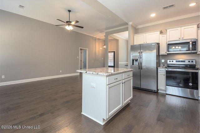 6067 Arnold Palmer Cove, Olive Branch, MS 38654