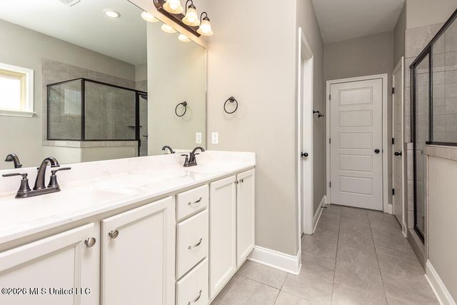 6067 Arnold Palmer Cove, Olive Branch, MS 38654