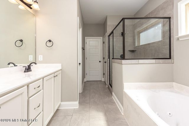 6067 Arnold Palmer Cove, Olive Branch, MS 38654