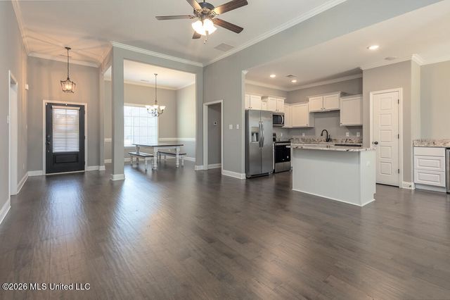 6067 Arnold Palmer Cove, Olive Branch, MS 38654