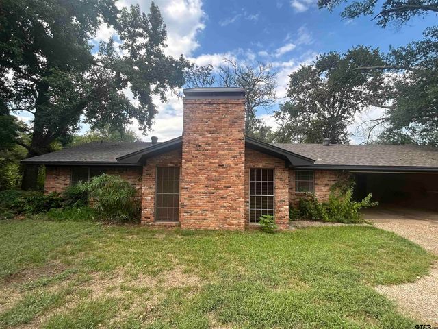 607 E North, Lindale, TX 75771