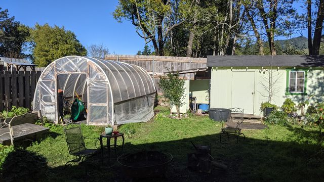 51 Main Street, Petrolia, CA 95558