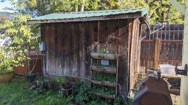 51 Main Street, Petrolia, CA 95558