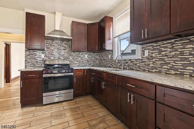 102 Delmar Pl, Irvington Twp., NJ 07111