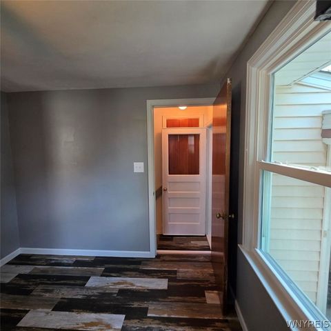 37 South Glidden Street, Cheektowaga, NY 14206