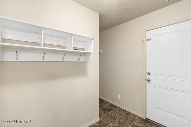 2699 E Thrush DR, Post Falls, ID 83854