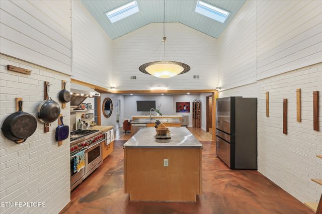 7113 Cheshire Drive, Knoxville, TN 37919